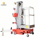 Empènyer al voltant de l'elevador de pal vertical